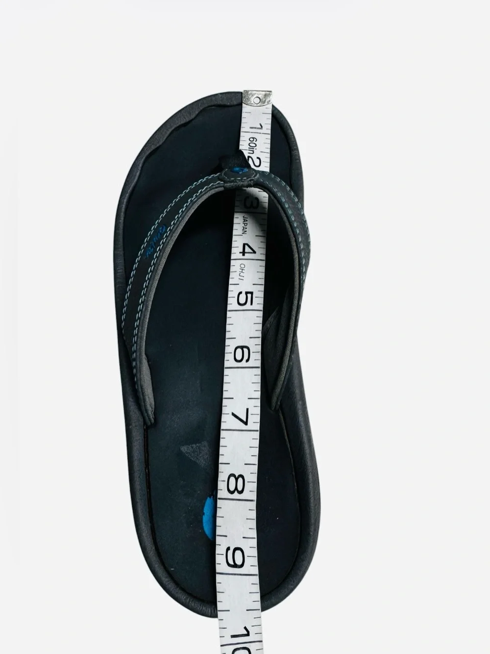 Olukai Kids Gray/Blue  Flip Flop Sandals Size 6  (See measurements)